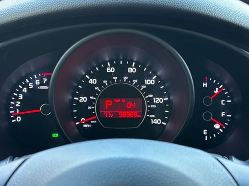Used 2019 Kia Soul FWD image 23