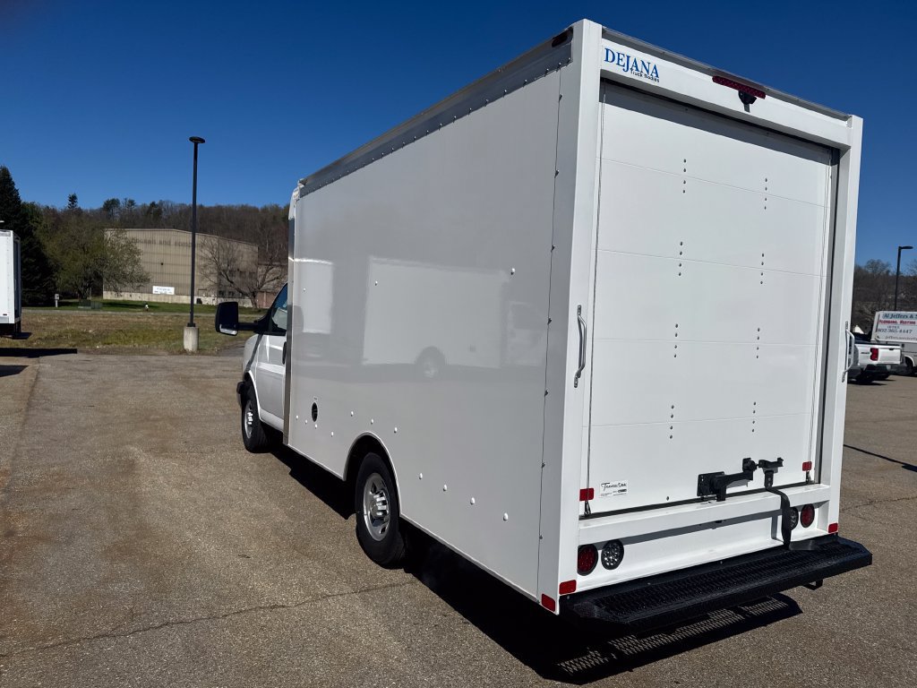 New 2026 Chevrolet Express 3500 w/ Power Convenience Package RWD image 4