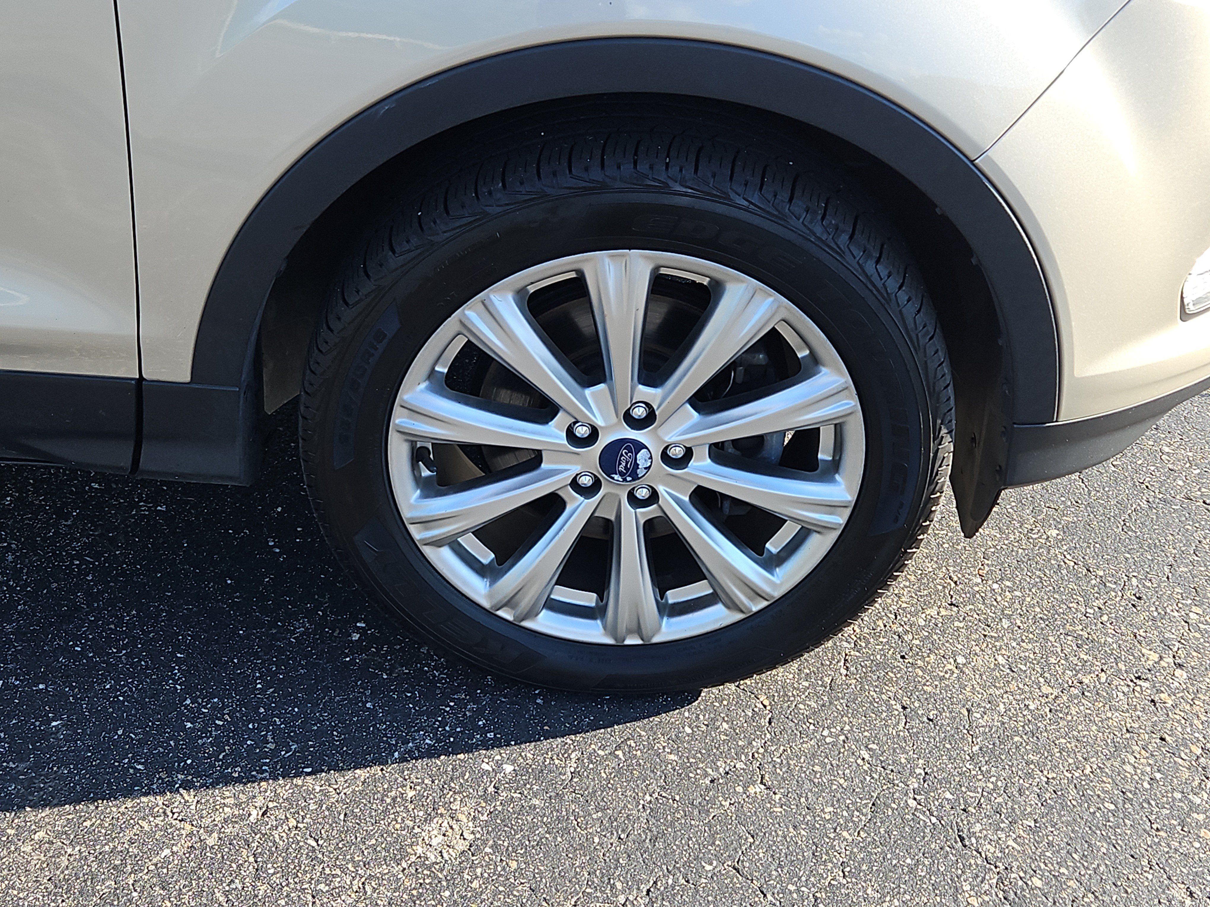 Used 2017 Ford Escape Titanium AWD/4WD image 26