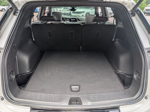 Used 2021 Chevrolet Blazer RS w/ Enhanced Convenience Package FWD image 19