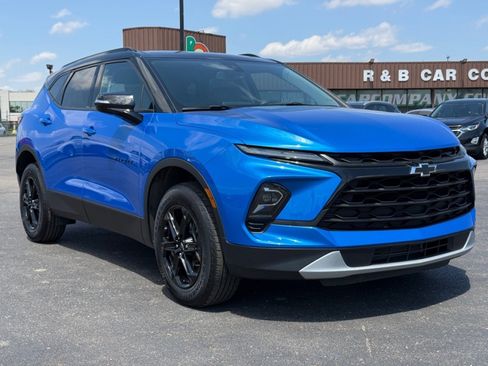 Used 2024 Chevrolet Blazer LT w/ Midnight/Sport Edition FWD image 10