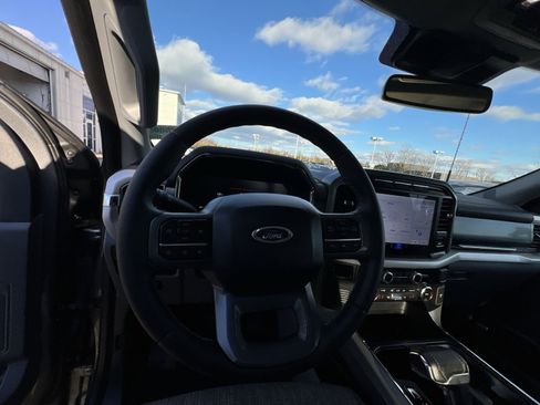 Used 2023 Ford F150 Lightning XLT image 16