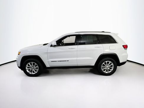 Used 2022 Jeep Grand Cherokee Laredo X AWD/4WD image 8