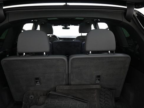 Used 2021 Audi Q7 3.0T Premium image 23