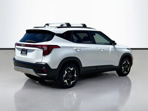 New 2026 Kia Seltos S FWD image 7