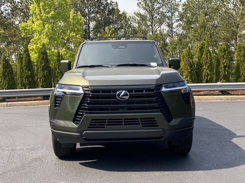 Used 2025 Lexus GX 550 w/ Accessory Package (2T) AWD/4WD image 13