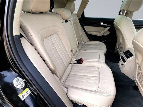 Used 2018 Audi Q5 2.0T Premium Plus w/ Premium Plus Package AWD/4WD image 26