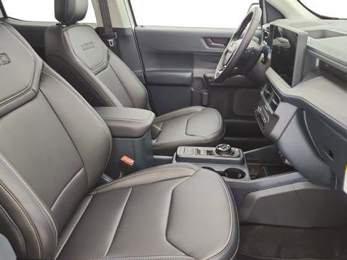 New 2025 Ford Maverick Lobo image 22