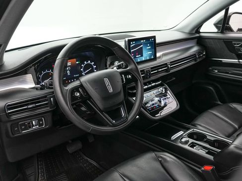 Used 2022 Lincoln Corsair AWD w/ Equipment Group 101A image 13