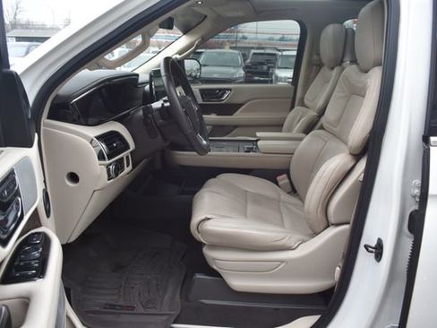 Used 2020 Lincoln Navigator L Reserve w/ Luxury Package image 19