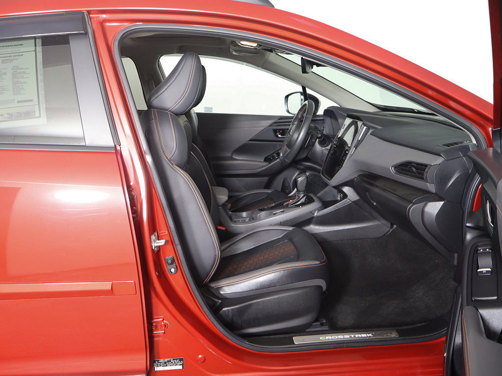 Used 2024 Subaru Crosstrek 2.5i Limited AWD/4WD image 32