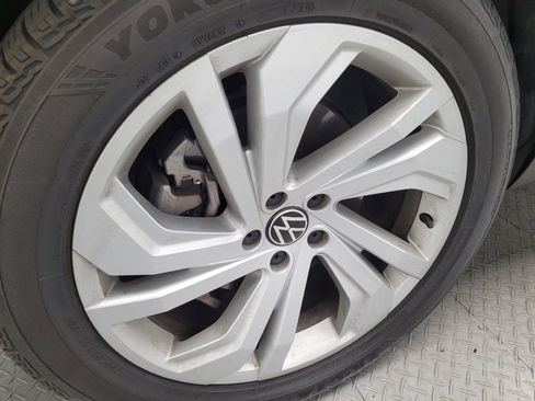 Used 2021 Volkswagen Atlas SE FWD image 31