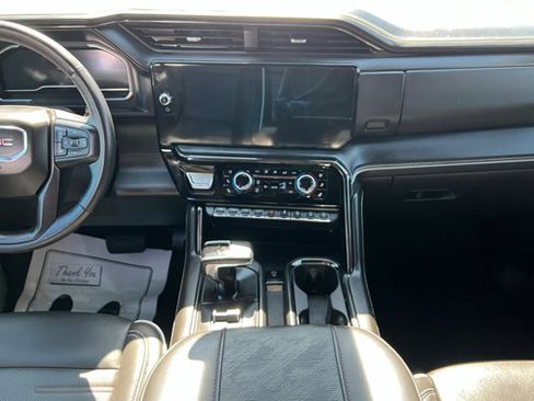 Used 2024 GMC Sierra 1500 AT4X image 13