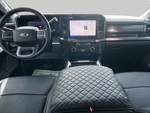 Used 2025 Ford F250 Lariat w/ Lariat Ultimate Package AWD/4WD image 16