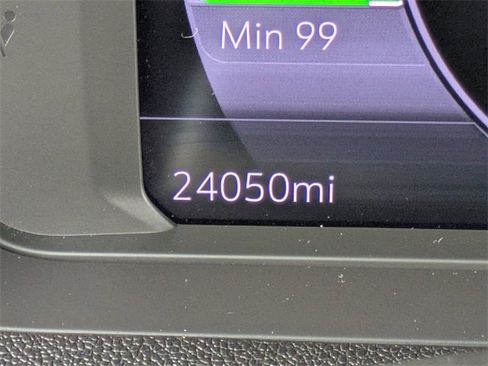Used 2023 Chevrolet Bolt LT image 30