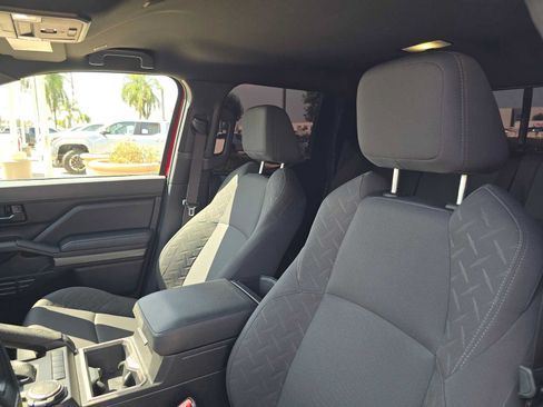 Used 2024 Toyota Tacoma SR5 AWD/4WD image 21