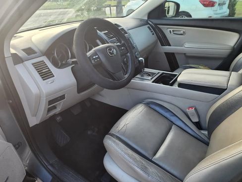 Used 2012 MAZDA CX-9 Touring w/ Moonroof & Bose Audio Pkg FWD image 7