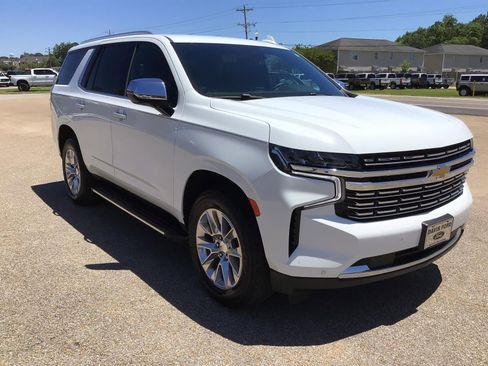 Used 2023 Chevrolet Tahoe Premier AWD/4WD image 8