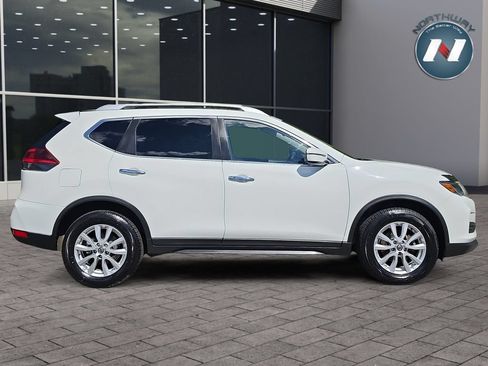 Used 2020 Nissan Rogue SV AWD/4WD image 6