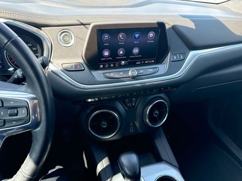 Used 2020 Chevrolet Blazer LT FWD image 5