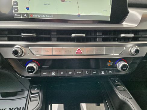 Used 2025 Kia Telluride S AWD/4WD image 26