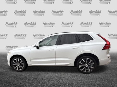 Used 2022 Volvo XC60 B5 Momentum w/ Climate Package image 7
