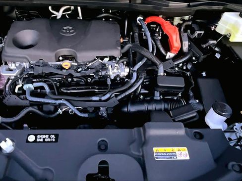 New 2026 Toyota Sienna Platinum image 16