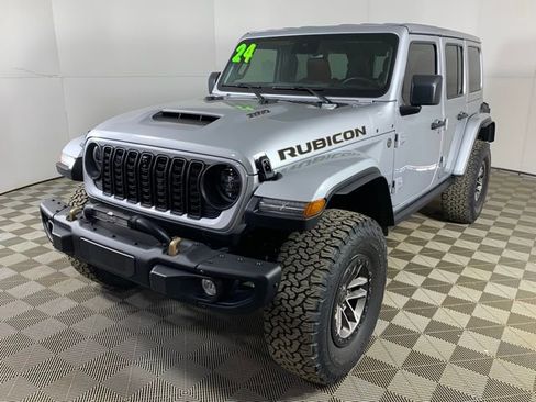 Used 2024 Jeep Wrangler Unlimited Rubicon 392 AWD/4WD image 2