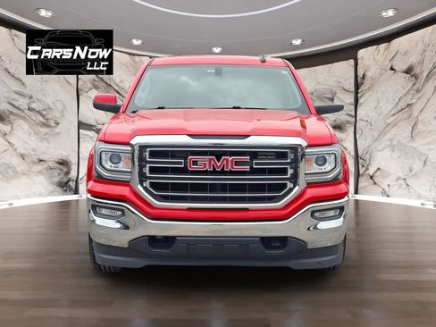 Used 2019 GMC Sierra 1500 SLE w/ SLE Value Package AWD/4WD image 2