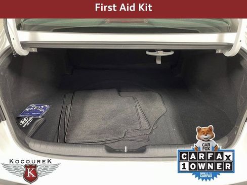 Used 2024 Hyundai Elantra SEL image 25