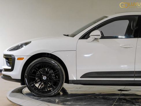 Used 2024 Porsche Macan w/ Premium Plus Package AWD/4WD image 14