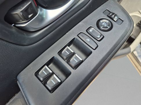 Used 2023 Honda Pilot EX-L image 16