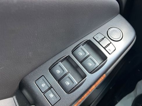 Used 2017 Chevrolet Tahoe Premier AWD/4WD image 19