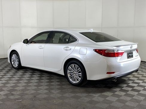 Used 2015 Lexus ES 350 image 3