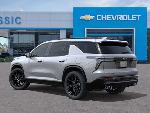 New 2026 Chevrolet Traverse RS w/ LPO, Floor Liner Package image 3