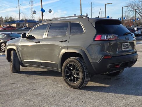 Used 2019 Jeep Cherokee Trailhawk image 15