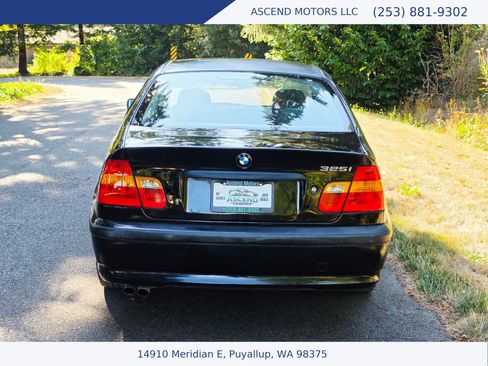 Used 2004 BMW 325i Sedan RWD image 4