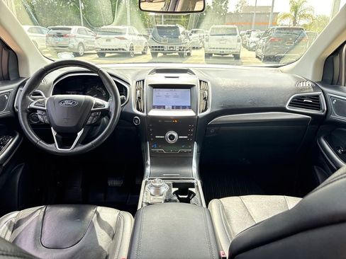 Used 2020 Ford Edge Titanium w/ Equipment Group 301A FWD image 7