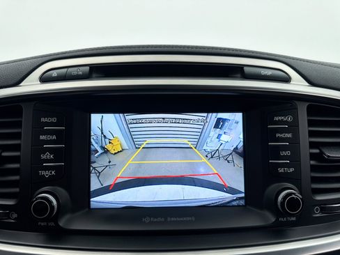 Used 2018 Kia Sorento EX image 25