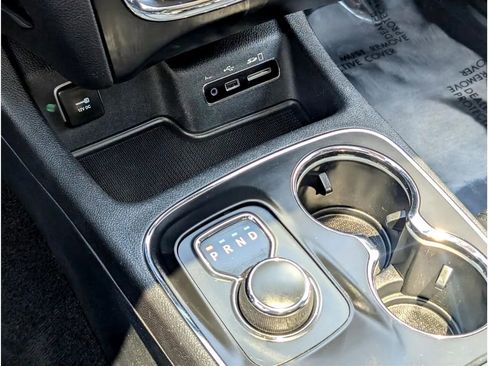 Used 2015 Dodge Durango Limited w/ Premium Group image 31