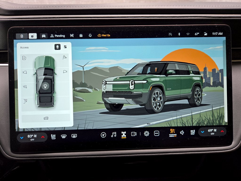 Used 2025 Rivian R1S Adventure Dual AWD/4WD image 20