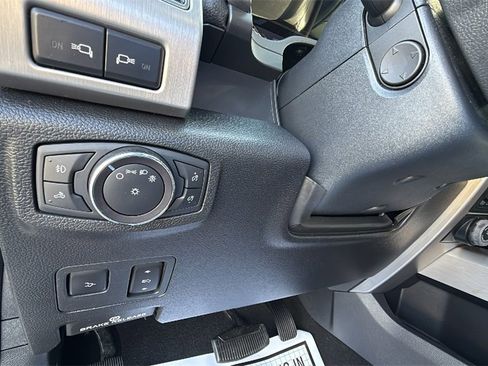Used 2022 Ford F350 Platinum image 19