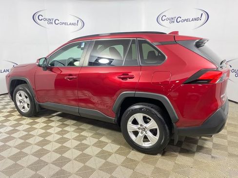 Used 2019 Toyota RAV4 XLE w/ Convenience Package AWD/4WD image 4