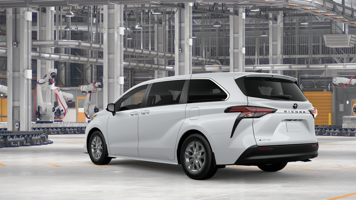 New 2026 Toyota Sienna LE AWD/4WD image 8