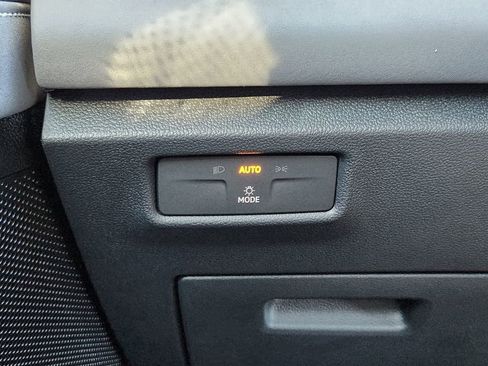 New 2026 Volkswagen Tiguan SE AWD/4WD image 12