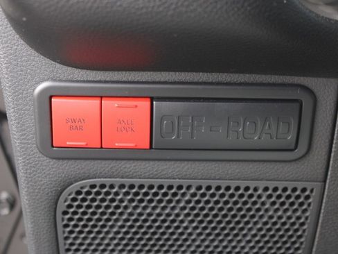 Used 2016 Jeep Wrangler Unlimited Rubicon image 15