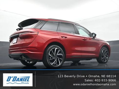 Used 2025 Lincoln Corsair Grand Touring AWD/4WD image 12