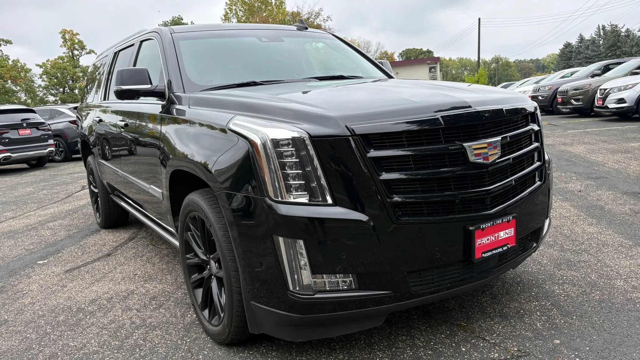 Used 2017 Cadillac Escalade ESV Premium Luxury AWD/4WD image 13
