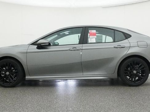 New 2026 Toyota Camry SE FWD image 19