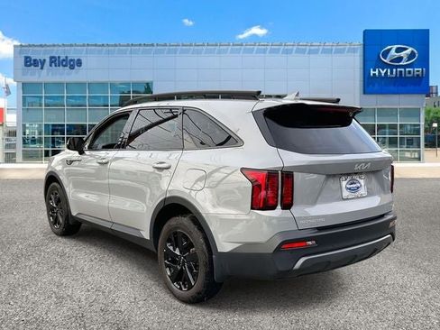 Used 2023 Kia Sorento S w/ Panoramic Sunroof Package image 7
